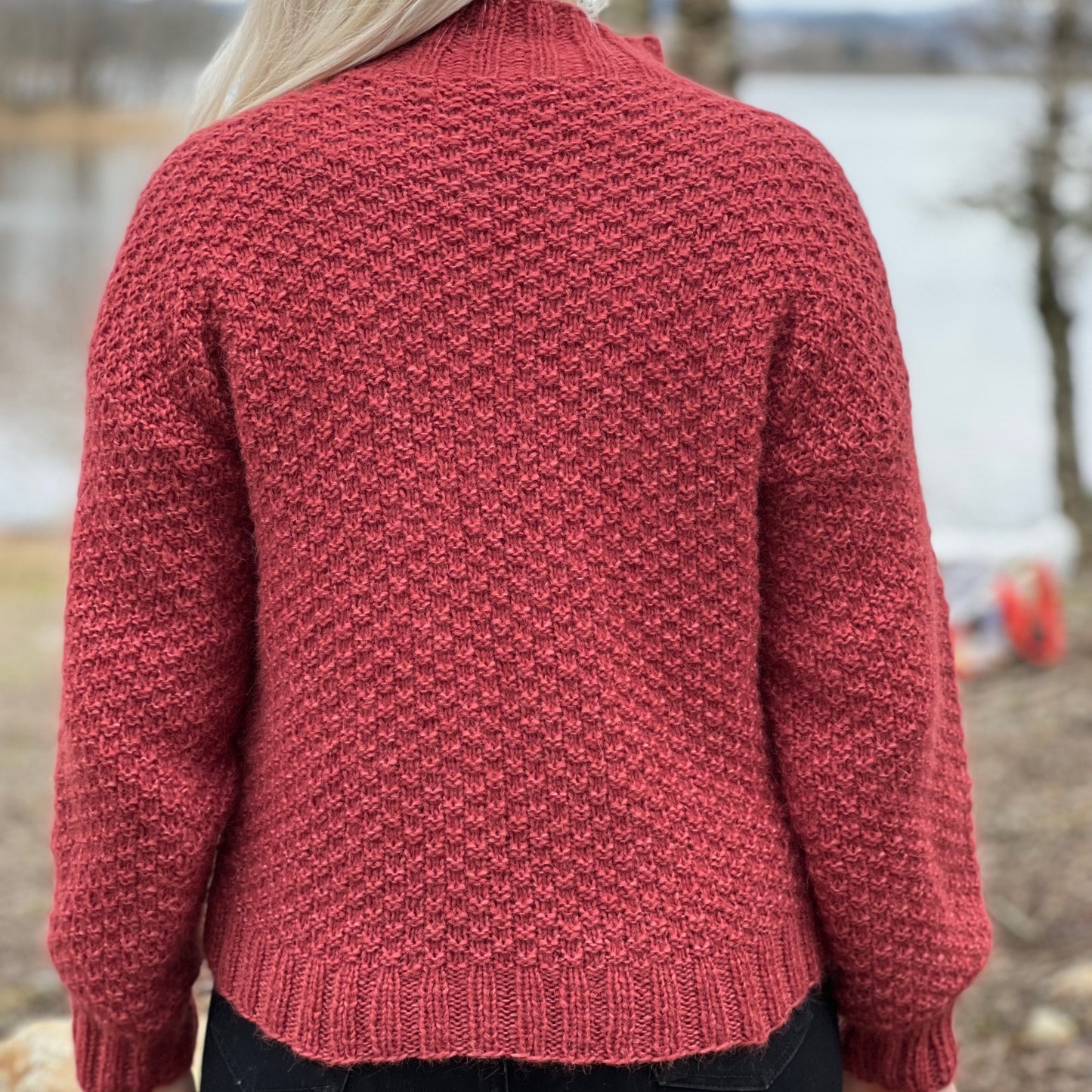 Strikk The Look: Synnøve-genser lys burgunder