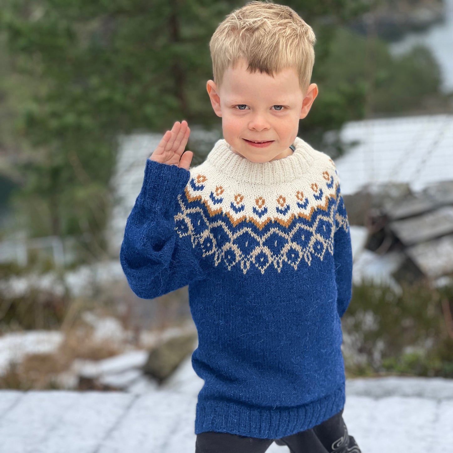 Strikk The Look: Kim- genser kongeblå/hvit