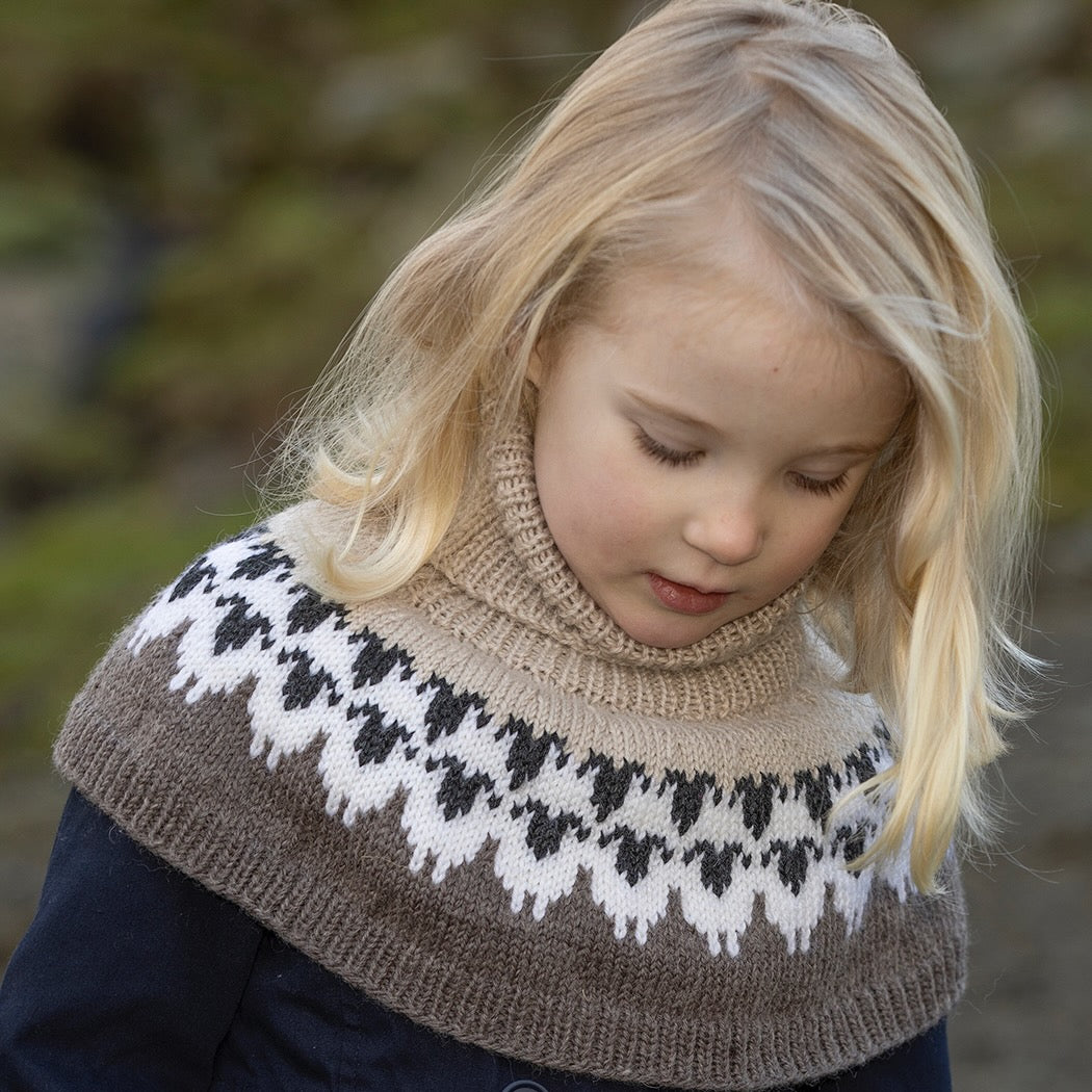 Strikk The Look: Flokken-hals beige