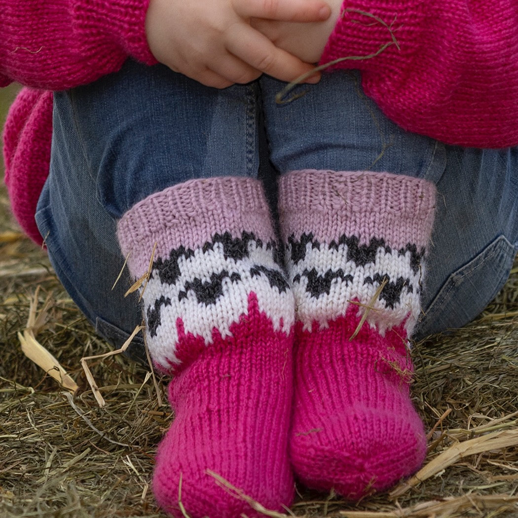 Strikk the Look: Flokken-sokken cerise