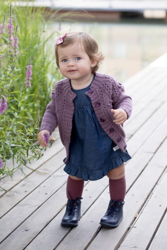 Strikk The Look: Alma-jakke mørk syrin