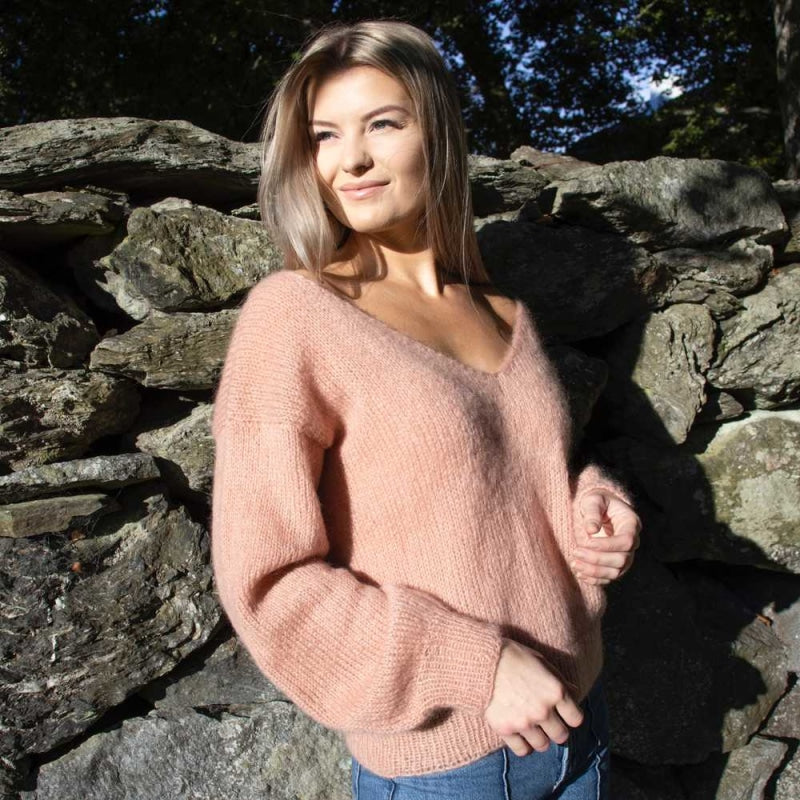 Strikk The Look: Amanda-genser beige rose