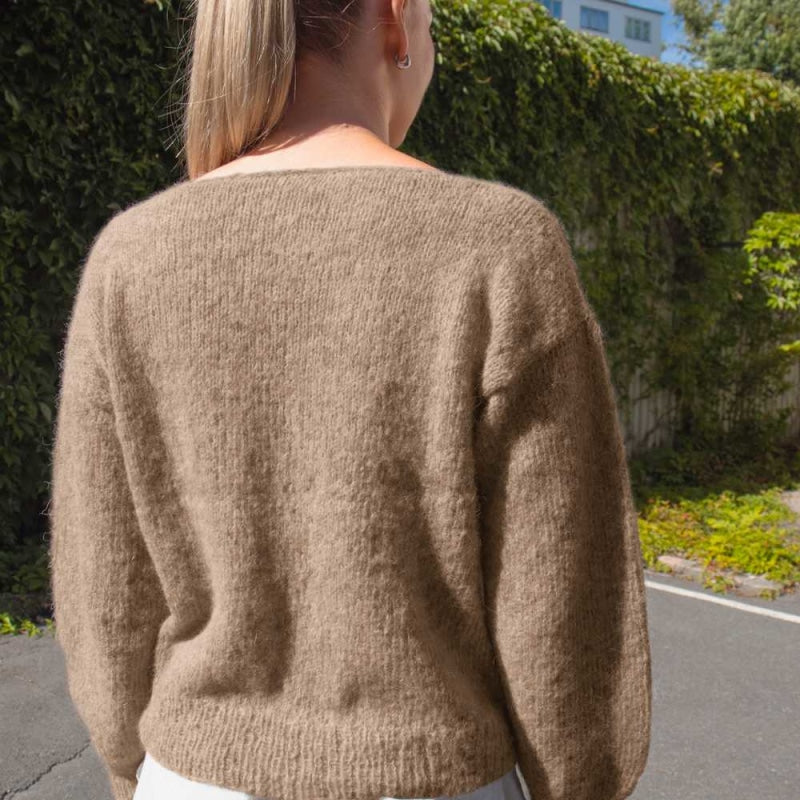 Strikk The Look: Amanda-genser kamel