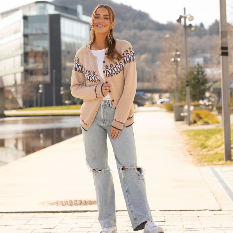 Strikk The Look: Angelika-kofte beige