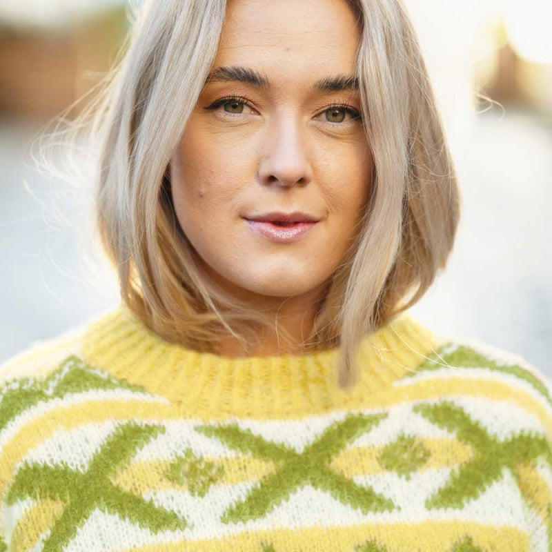 Strikk The Look: Aprilia-genser gul