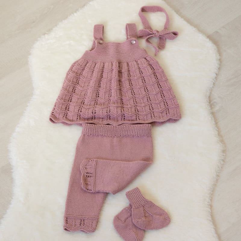 Strikk the Look: Bonnie-sett pudderrosa