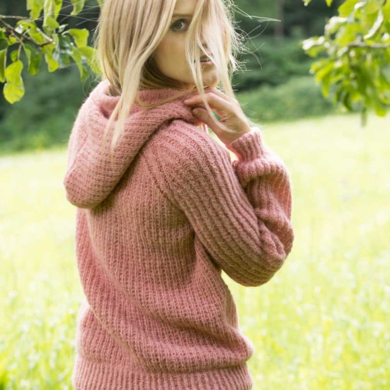 Strikk The Look: Carin-hettegenser varm rosa