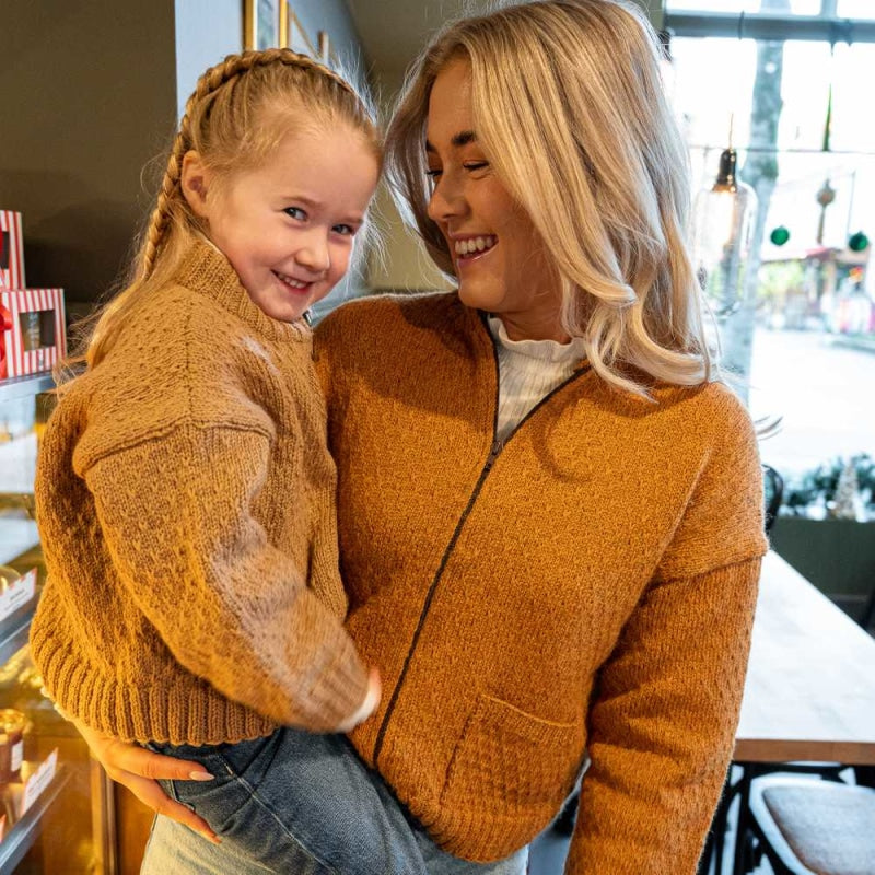 Strikk The Look: Clara-jakke gul