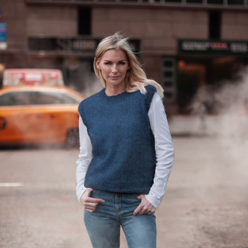 Strikk The Look: Clara-vest kongeblå