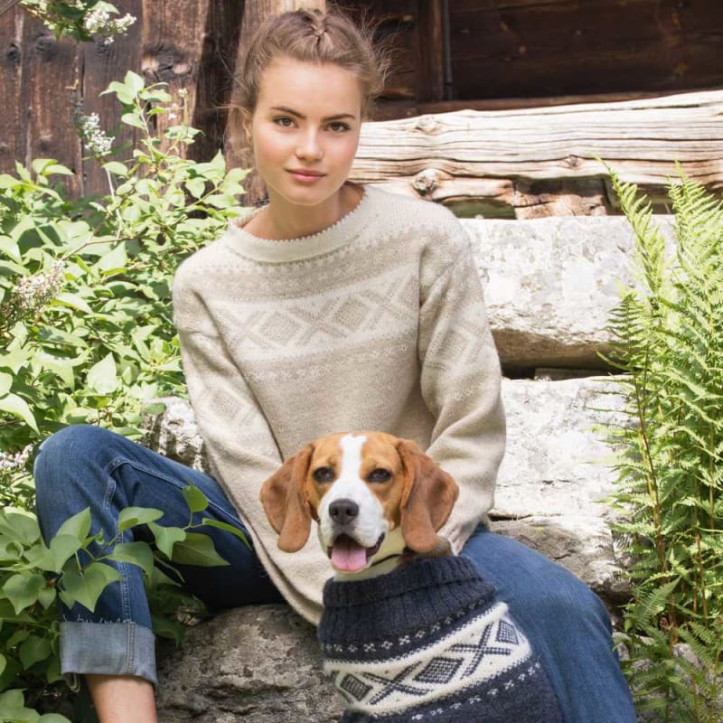 Strikk The Look: Cortina-genser beige