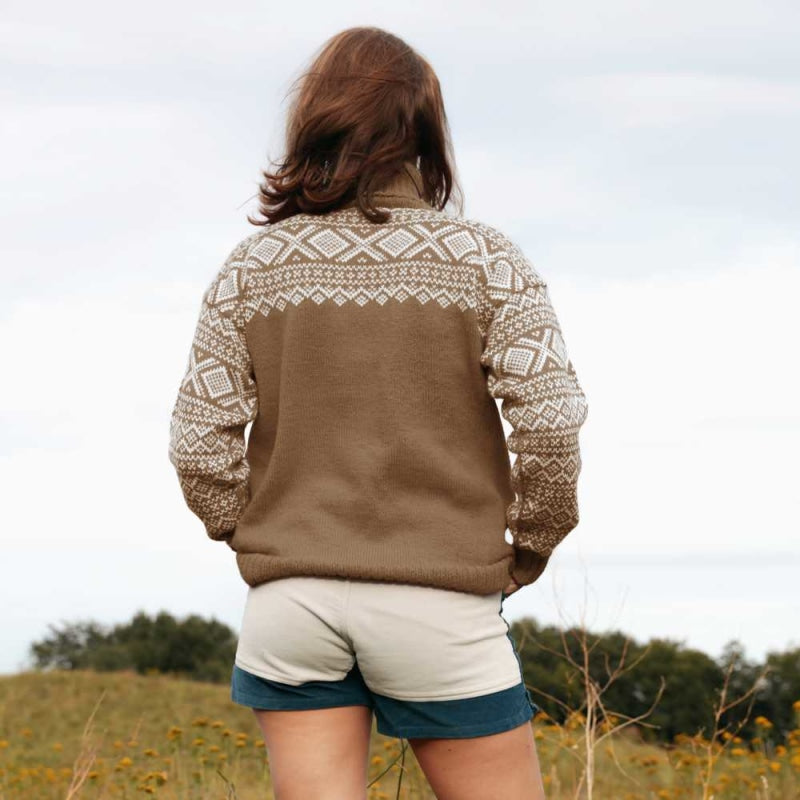 Strikk The Look: Cortina-genser nøttebrun