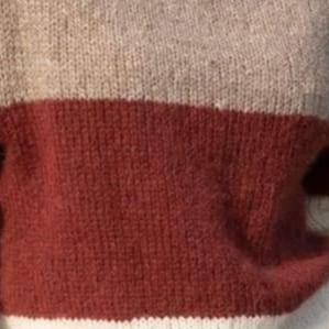 Strikk The Look: Dans-genser burgunder