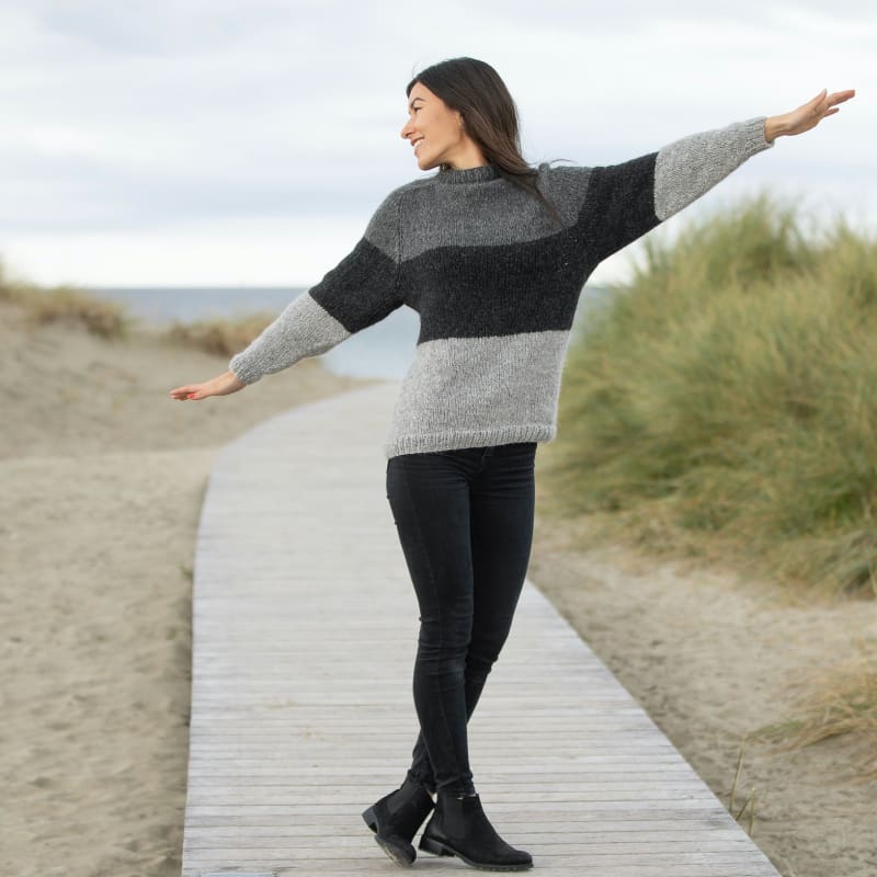 Strikk the look: Dans-genser grå Tmp