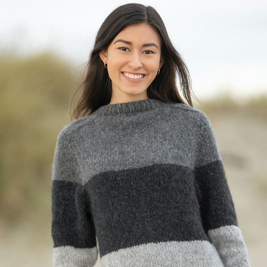 Strikk the look: Dans-genser grå Tmp