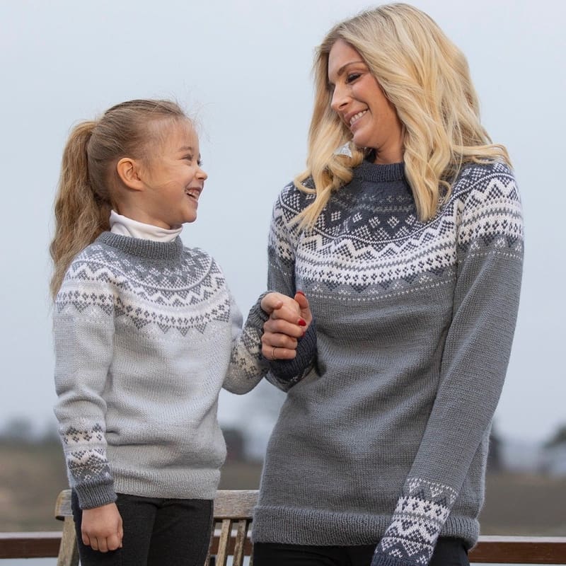 Strikk The Look: Diis-genser barn lys blå