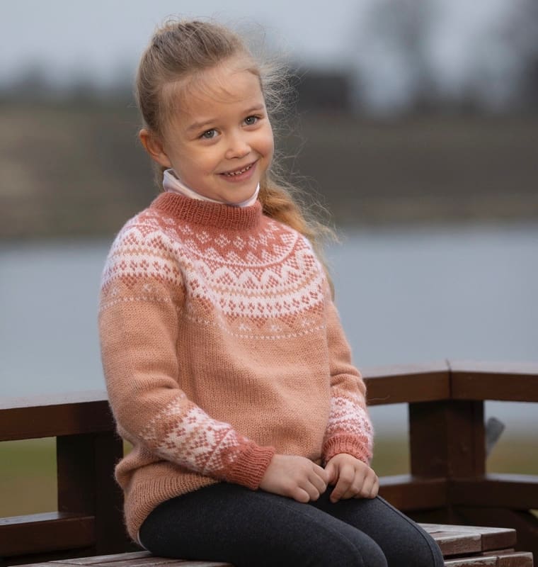 Strikk The Look: Diis-genser barn pudderrosa