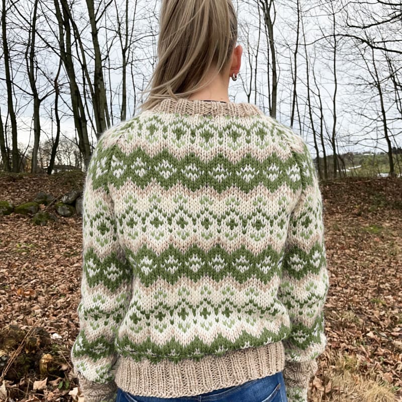 Strikk the Look : Drifa-genser beige/hvit