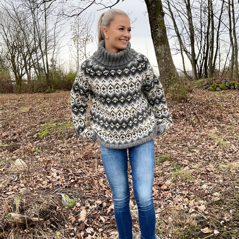 Strikk The Look: Drifa-genser dame grå/brun melert