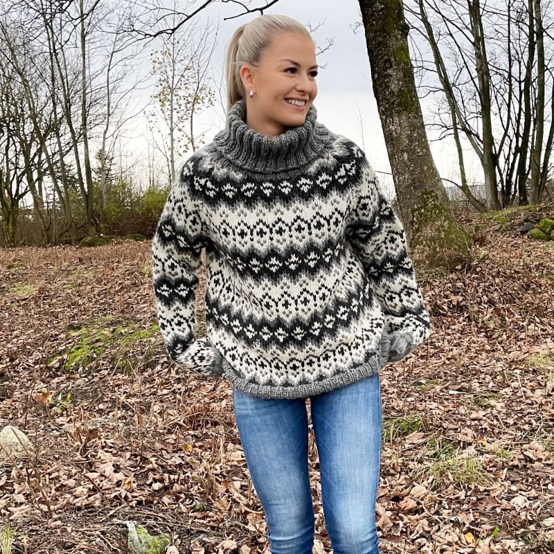 Strikk The Look: Drifa-genser dame grå/hvit