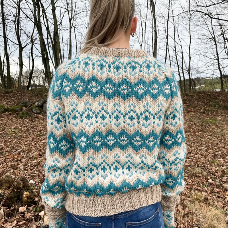 Strikk The Look : Drifa-genser petrol/hvit