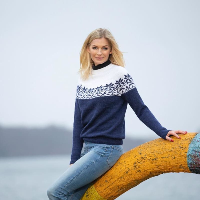 Strikk The Look: Fleur-genser marine