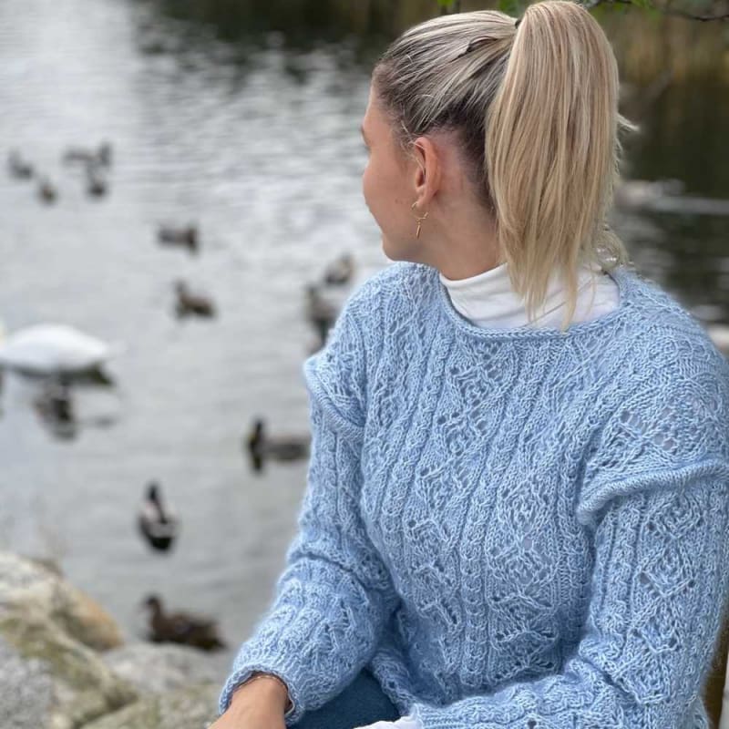 Strikk The Look: Gjende genser lys blå