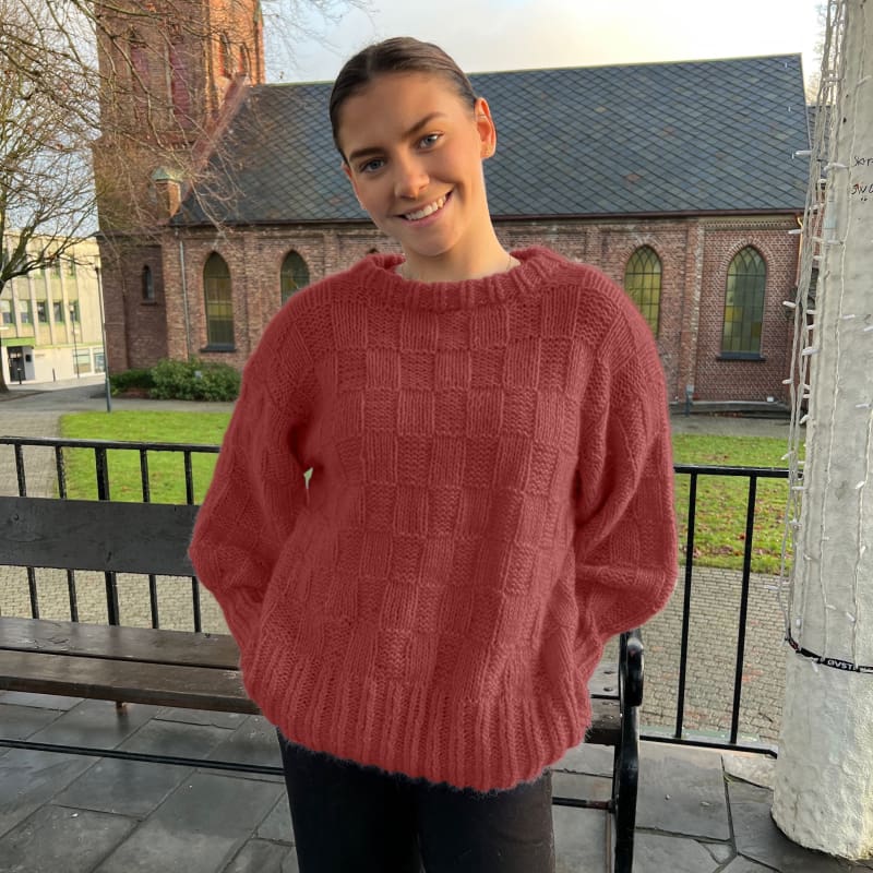 Strikk The Look: Glad-genser lys burgunder