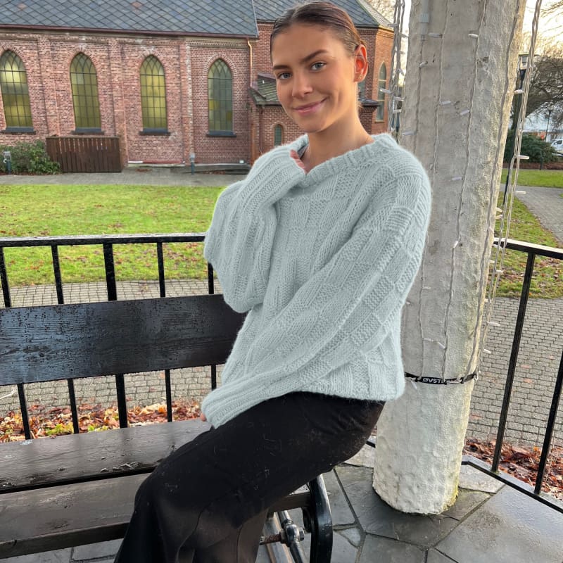 Strikk The Look: Glad-genser lys petrol
