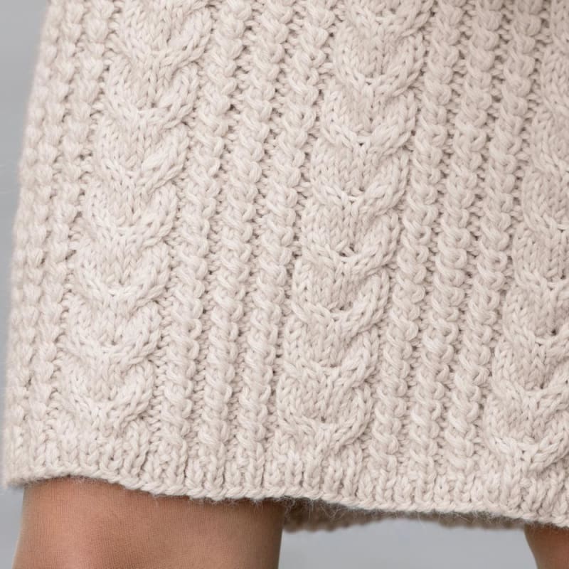 Strikk The Look: Hanna-fletteskjørt beige