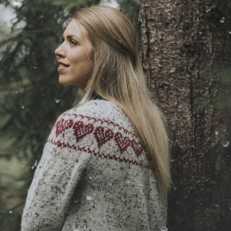 Strikk The Look: Hjerte-jakke voksen natur