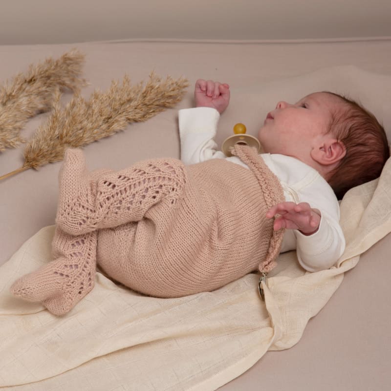 Strikk The Look: Johanne strømpebukse pudderrosa