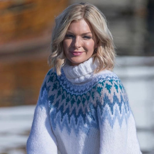 Strikk The Look: Kathrine-genser hvit og blå