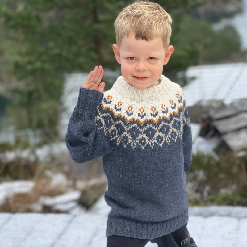 Strikk The Look: Kim-genser mørk gråblå/hvit