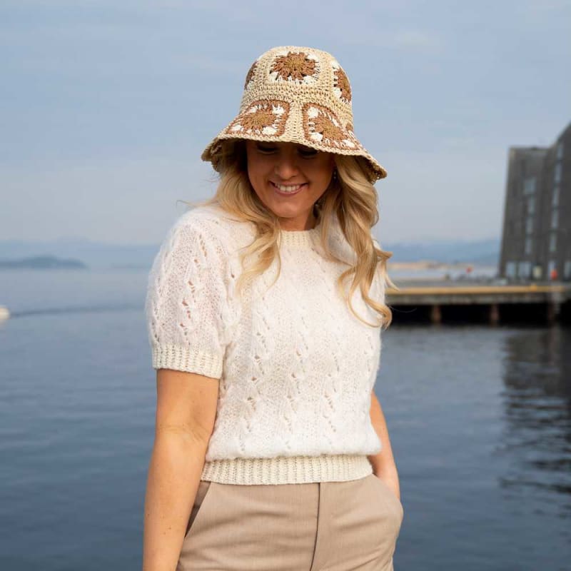 Strikk The look: Kira genser hvit Tmp