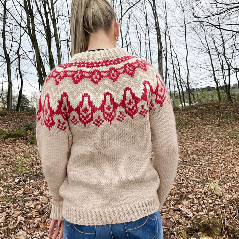 Strikk The Look: Klaki-genser beige/rød