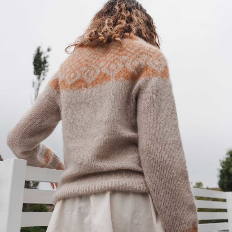 Strikk The Look: Kleber-genser lys beige