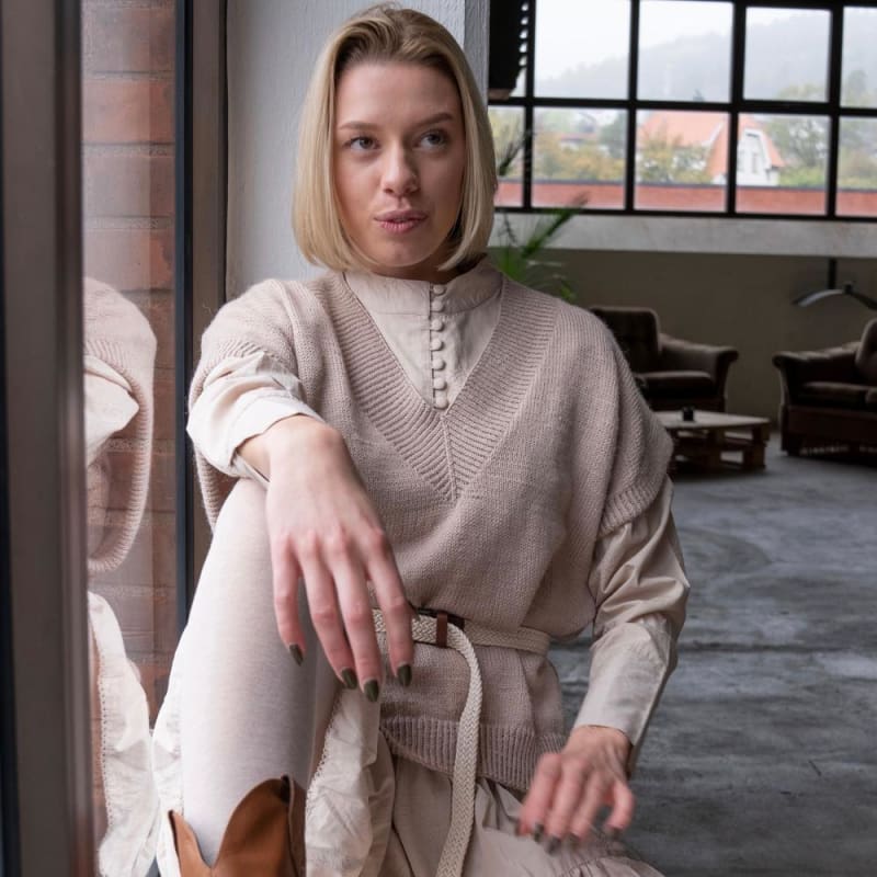 Strikk The Look: Léonie vest pudderbeige