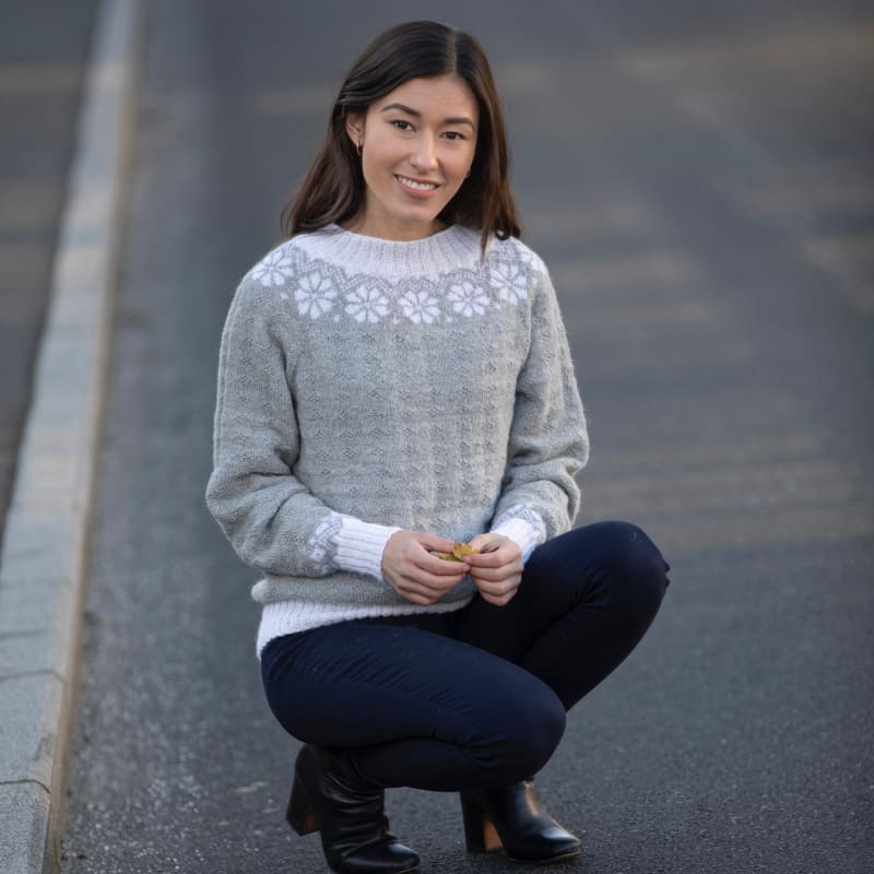 Strikk The Look: Lydia-genser grå