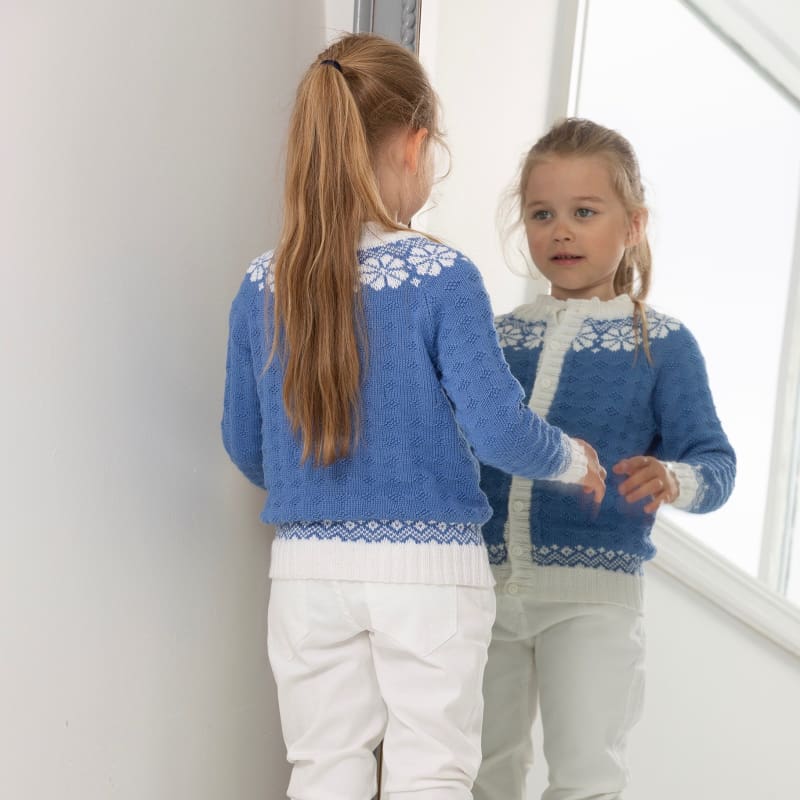 Strikk The Look: Lydia-jakke barn kongeblå