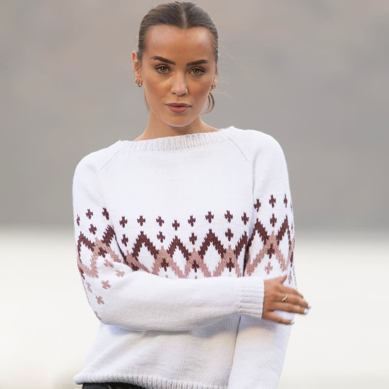 Strikk The look: Masala-genser hvit Katalog