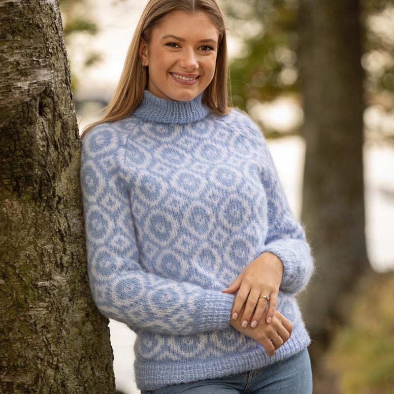 Strikk The Look: Maximus-genser lys blå