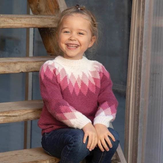 Strikk The Look: Merle-genser rosa