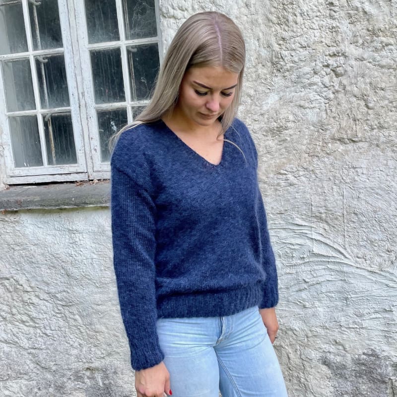 Strikk The Look: Mot-genser indigo