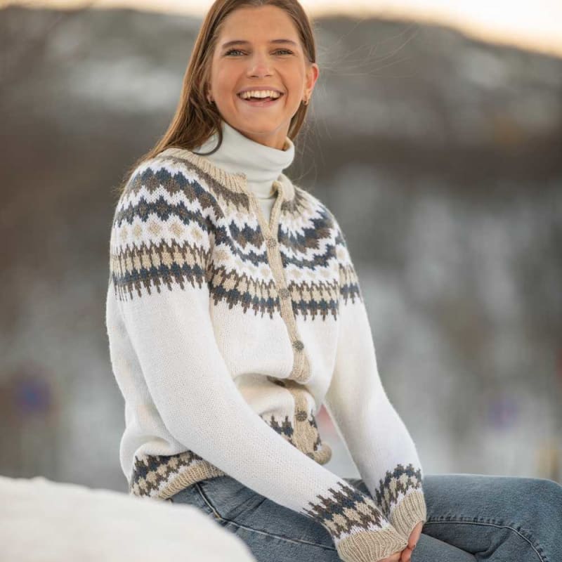 Strikk The Look: Nellik-jakke natur