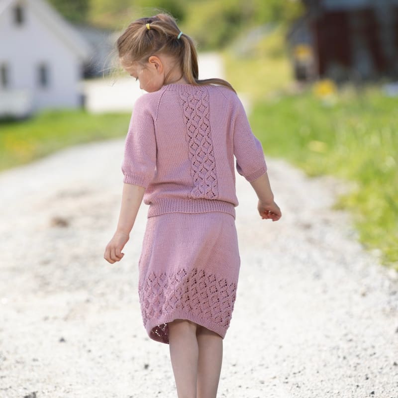 Strikk The Look: Nira genser og skjørt