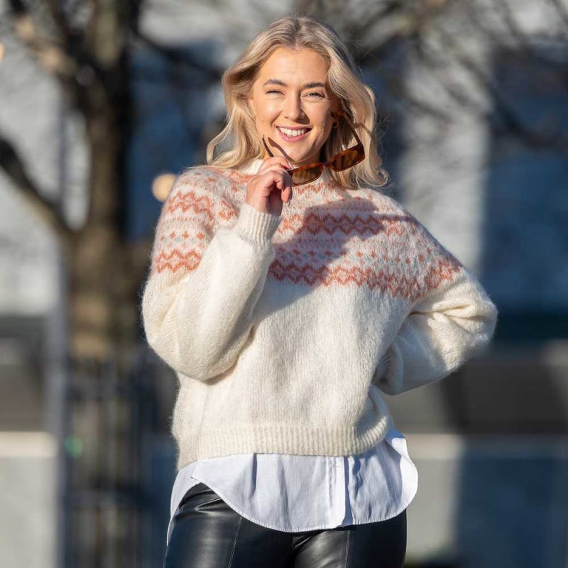 Strikk The Look: Oder-genser natur kid silk erle