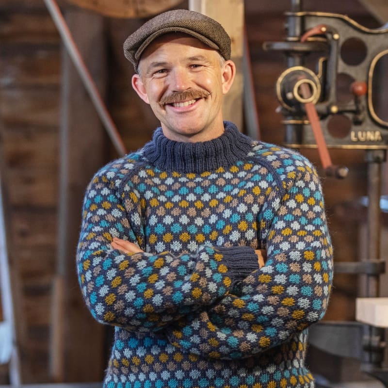 Strikk The Look: Oppfinner-genseren jeansblå