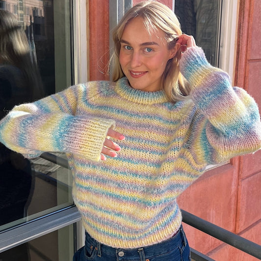 Strikk The Look: Øyunn-genser pastell