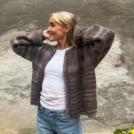 Strikk The Look: Øyunn jakke brun/gråbrun
