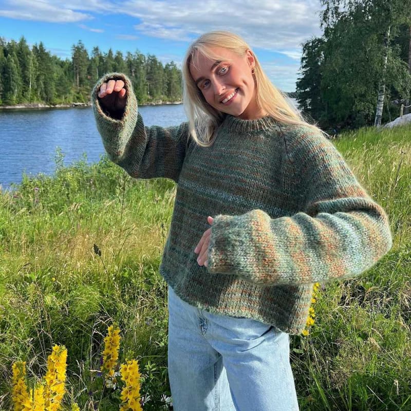 Strikk The Look: Øyunn raglan-genser oliven/rust